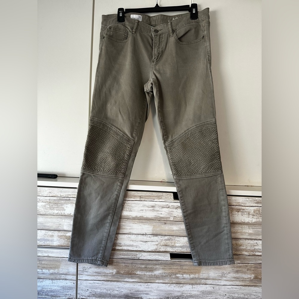 GAP 1969  always skinny grey jeans  in size 30 inch waist. Good condition